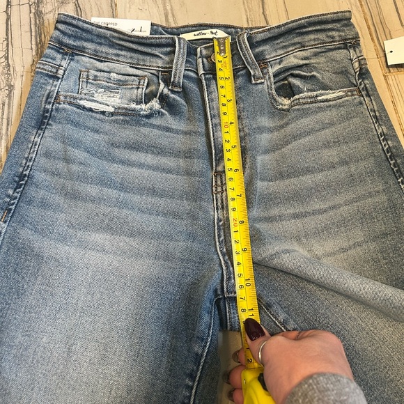 Willow & Root High Rise Cropped Jean - Picture 8 of 12